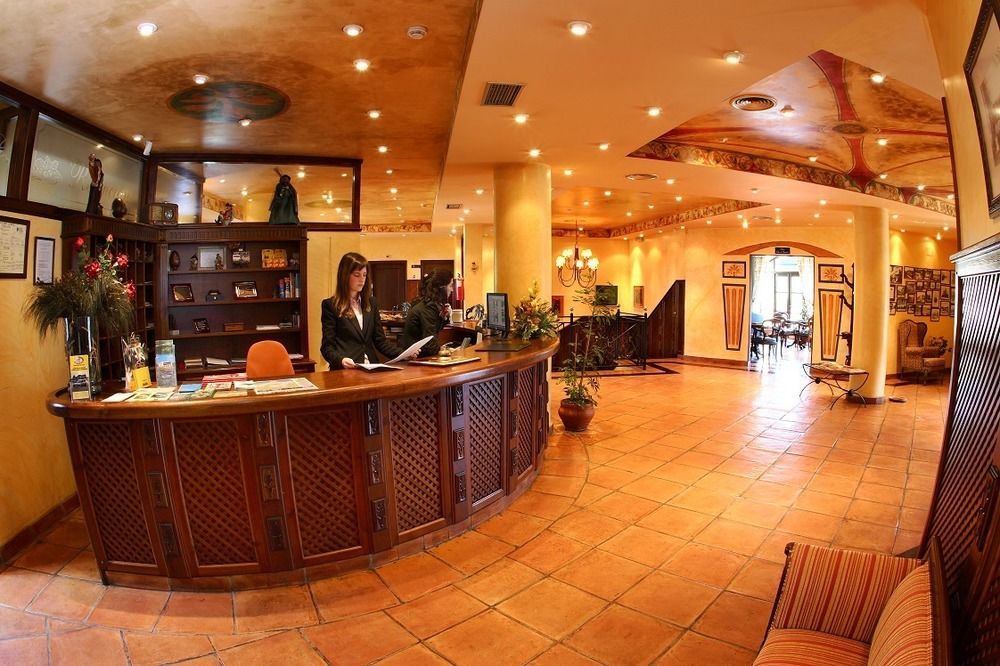 Hotel Comillas Bagian luar foto